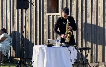 dj & saxophoniste