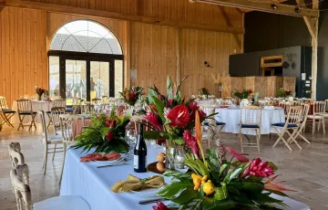 table des mariés coloré & ecotique 